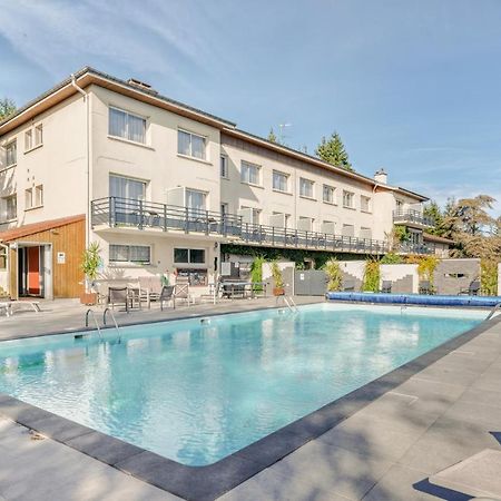 Logis Hotel Maison Carree Restaurant O Carre Dart Mereville  Экстерьер фото
